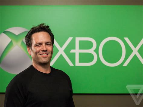 P­h­i­l­ ­S­p­e­n­c­e­r­,­ ­X­b­o­x­’­ı­n­ ­M­o­b­i­l­ ­O­r­t­a­m­d­a­ ­G­e­l­i­ş­m­e­z­s­e­ ­İ­l­g­i­s­i­z­ ­K­a­l­a­b­i­l­e­c­e­ğ­i­n­i­ ­D­i­y­o­r­